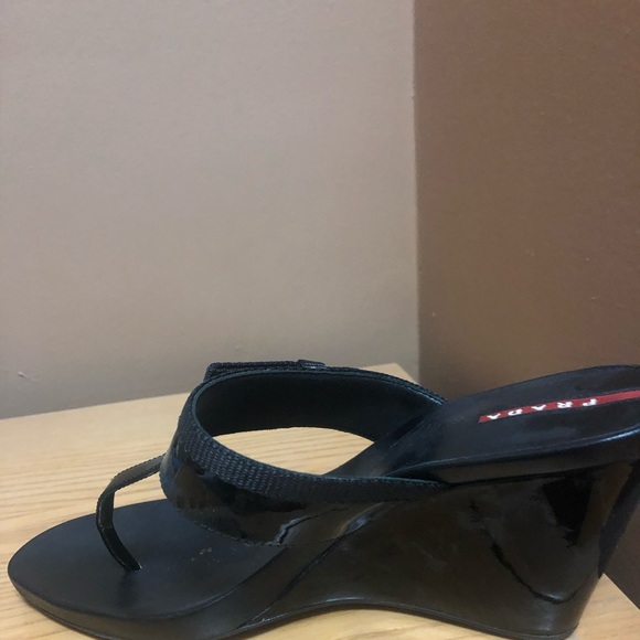 Authentic PRADA. Size 9 or European 40. Black patent leather. - Picture 2 of 12